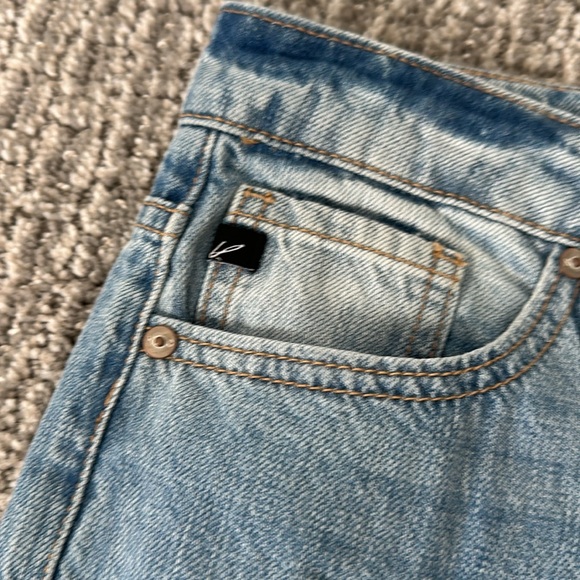 Denim KanCan Jeand with Holes in Knee - Picture 4 of 8